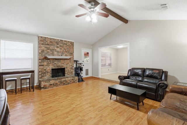 5506 Grantmont Drive, Arlington, TX 76016