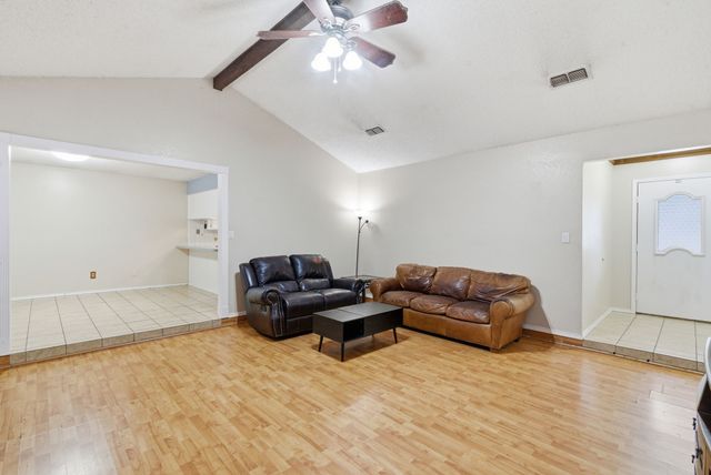5506 Grantmont Drive, Arlington, TX 76016