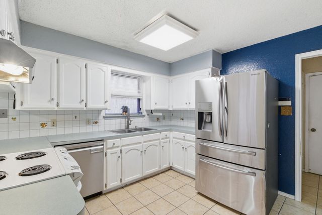 5506 Grantmont Drive, Arlington, TX 76016