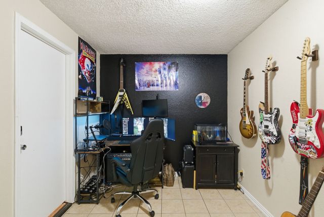 5506 Grantmont Drive, Arlington, TX 76016