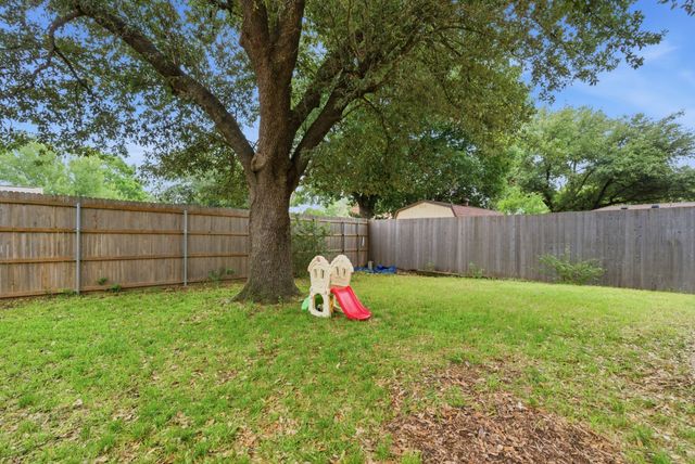 5506 Grantmont Drive, Arlington, TX 76016