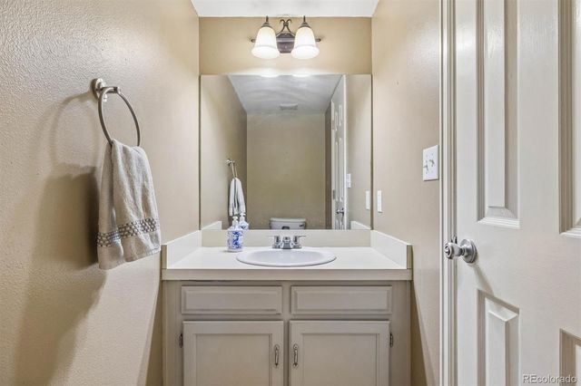 6246 E Hinsdale Court, Centennial, CO 80112