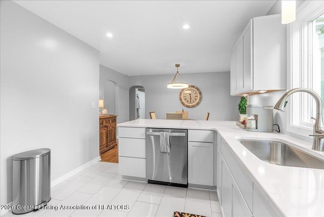 2176 Iroquois Road, Okemos, MI 48864