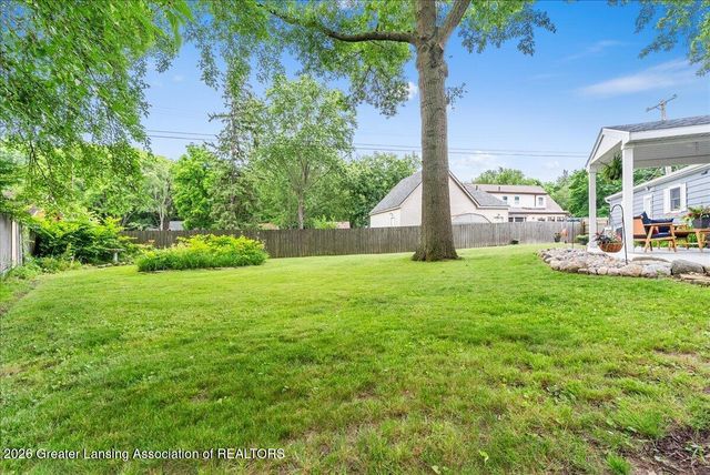 2176 Iroquois Road, Okemos, MI 48864