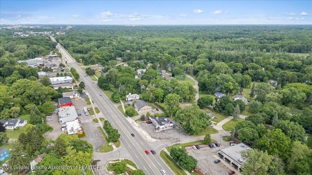 2176 Iroquois Road, Okemos, MI 48864