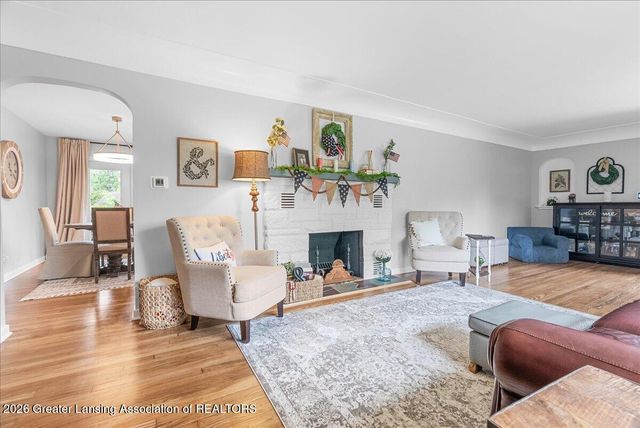 2176 Iroquois Road, Okemos, MI 48864