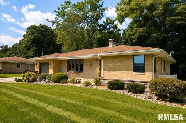 209 SYCAMORE Avenue, Morton, IL 61550