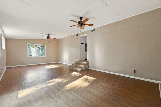 111 Oliver Ave., Hattiesburg, MS 39401