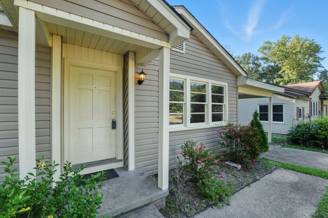 111 Oliver Ave., Hattiesburg, MS 39401