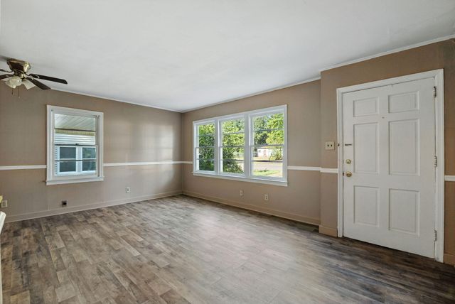 111 Oliver Ave., Hattiesburg, MS 39401