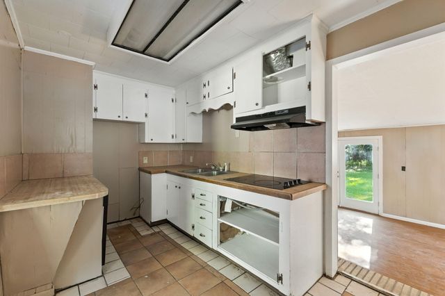 111 Oliver Ave., Hattiesburg, MS 39401