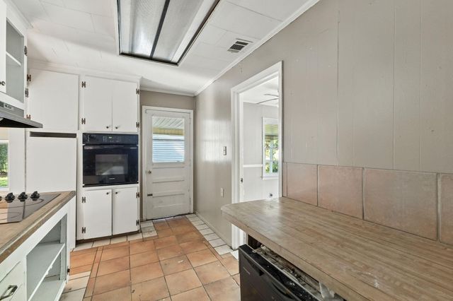 111 Oliver Ave., Hattiesburg, MS 39401