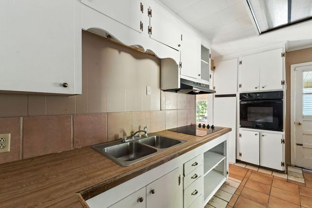 111 Oliver Ave., Hattiesburg, MS 39401