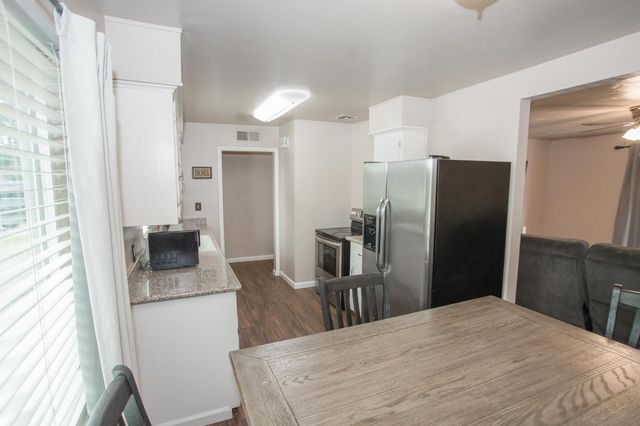 5625 E Tarpey Drive, Fresno, CA 93727