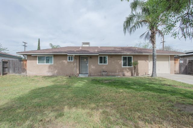 5625 E Tarpey Drive, Fresno, CA 93727