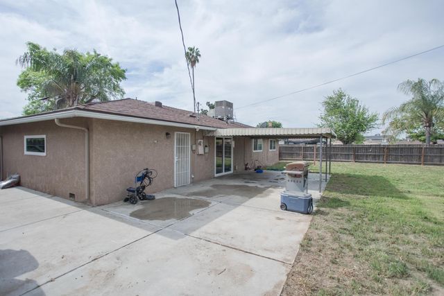 5625 E Tarpey Drive, Fresno, CA 93727