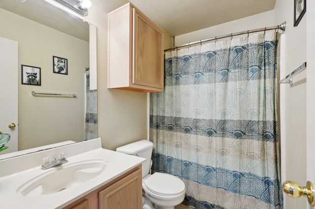 110 Apache Trail, Alvarado, TX 76009