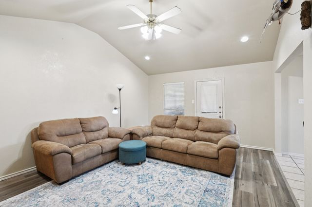 110 Apache Trail, Alvarado, TX 76009