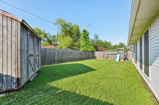 110 Apache Trail, Alvarado, TX 76009
