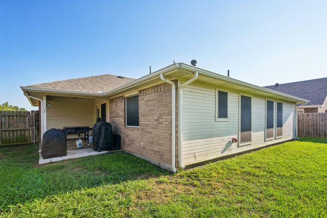110 Apache Trail, Alvarado, TX 76009