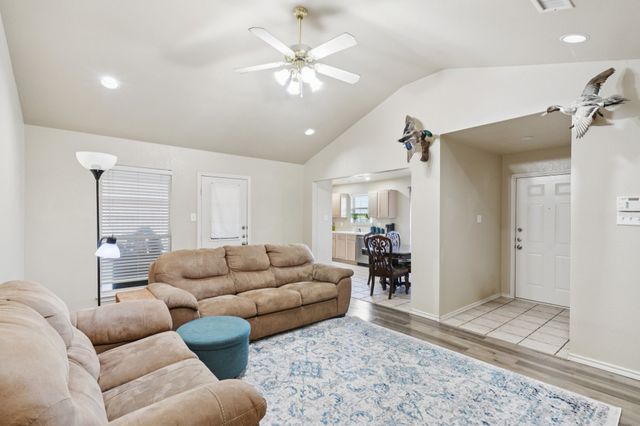 110 Apache Trail, Alvarado, TX 76009