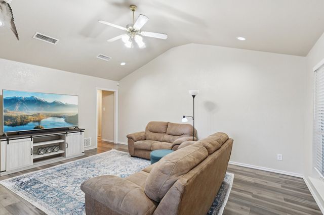 110 Apache Trail, Alvarado, TX 76009