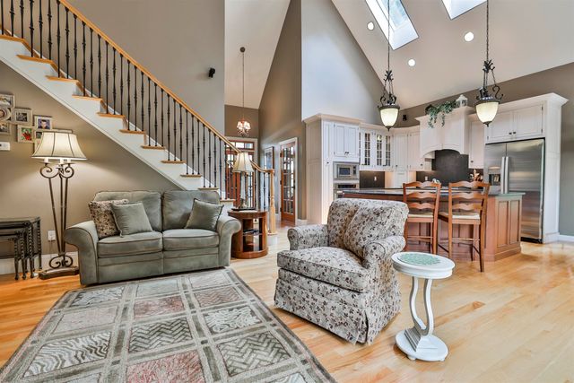 456 North Adams Street, Manchester, NH 03104