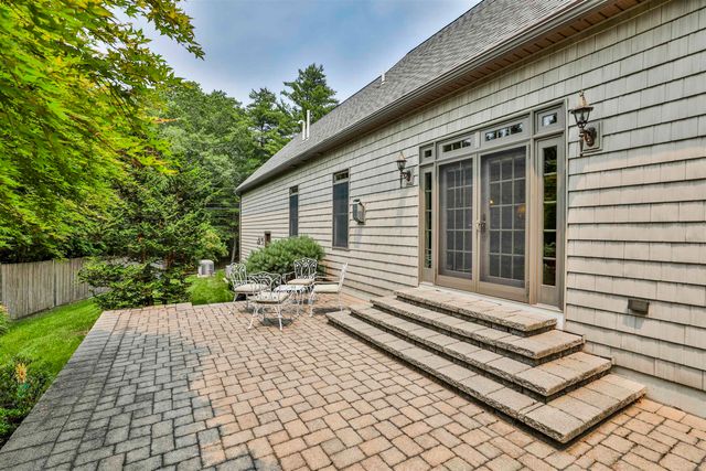 456 North Adams Street, Manchester, NH 03104