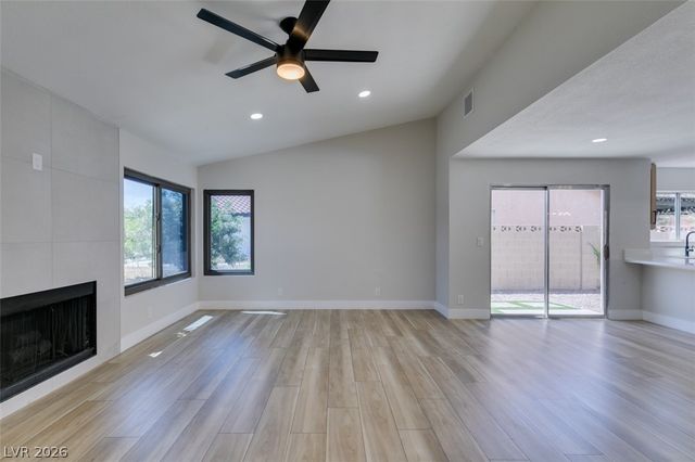 3152 Laurel Avenue, Henderson, NV 89014