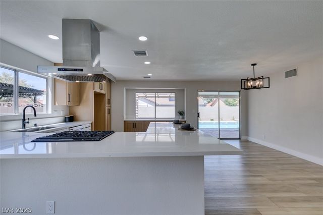 3152 Laurel Avenue, Henderson, NV 89014