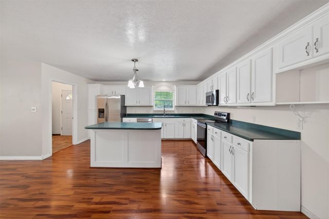 365 County Road 4013, Dayton, TX 77535