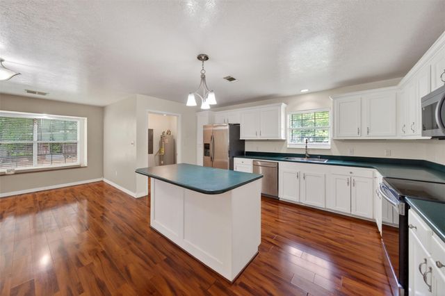 365 County Road 4013, Dayton, TX 77535