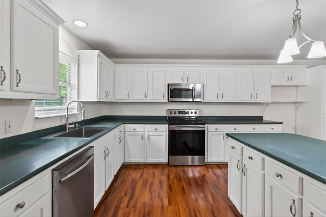 365 County Road 4013, Dayton, TX 77535