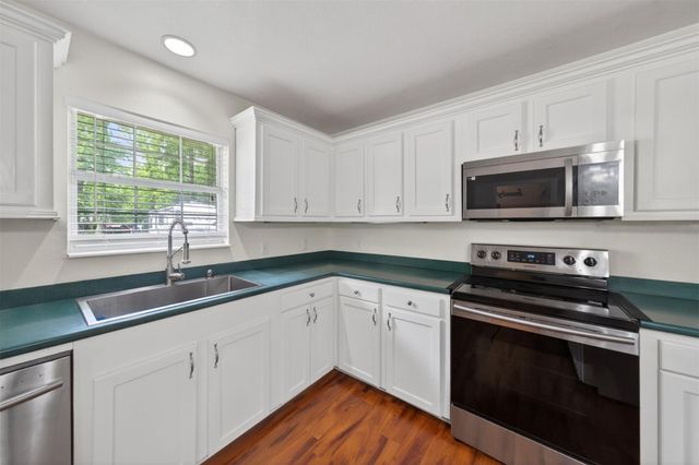 365 County Road 4013, Dayton, TX 77535