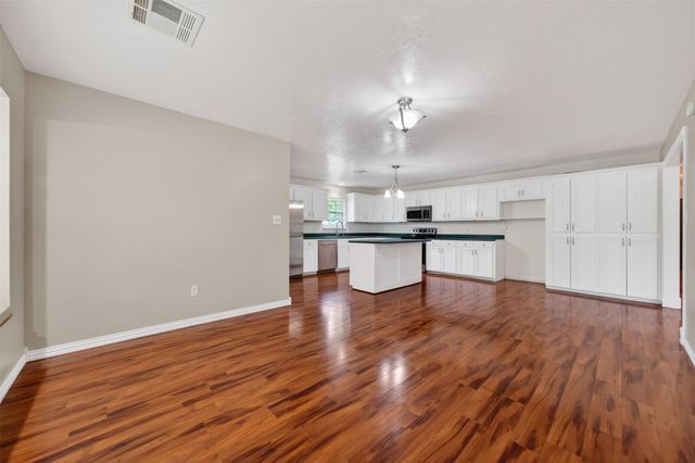365 County Road 4013, Dayton, TX 77535