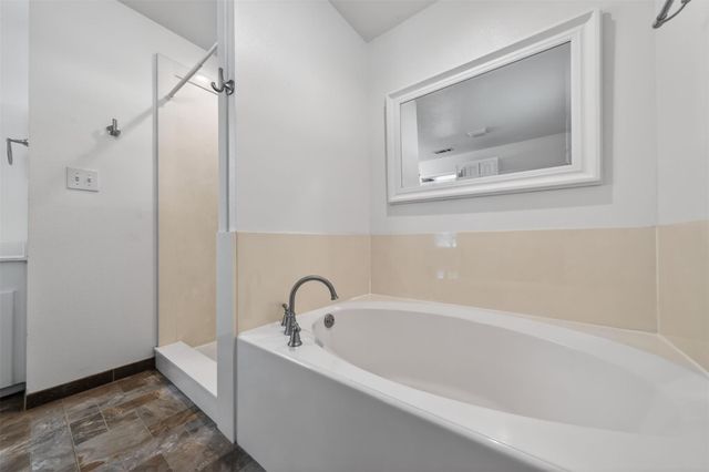 365 County Road 4013, Dayton, TX 77535