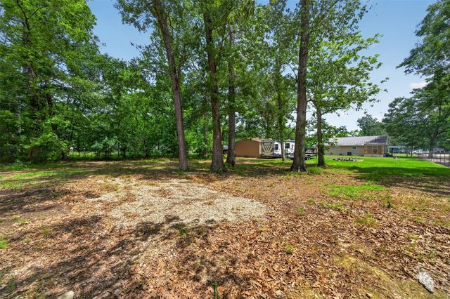 365 County Road 4013, Dayton, TX 77535