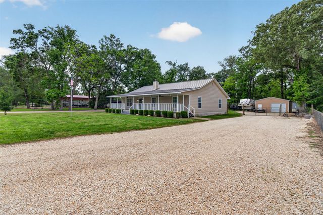 365 County Road 4013, Dayton, TX 77535