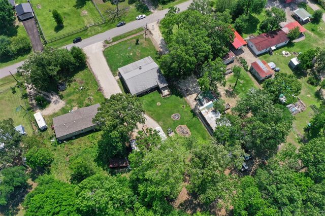 365 County Road 4013, Dayton, TX 77535