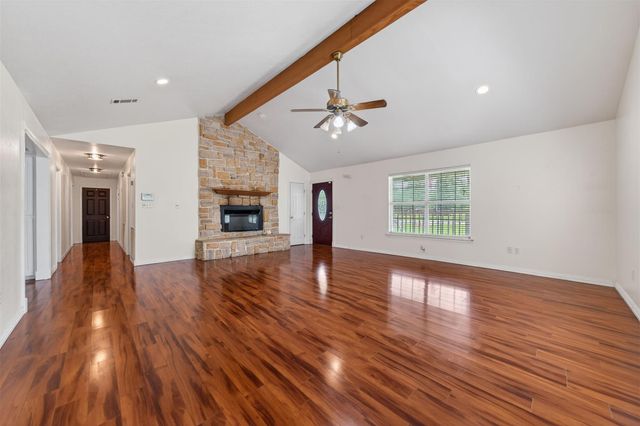 365 County Road 4013, Dayton, TX 77535