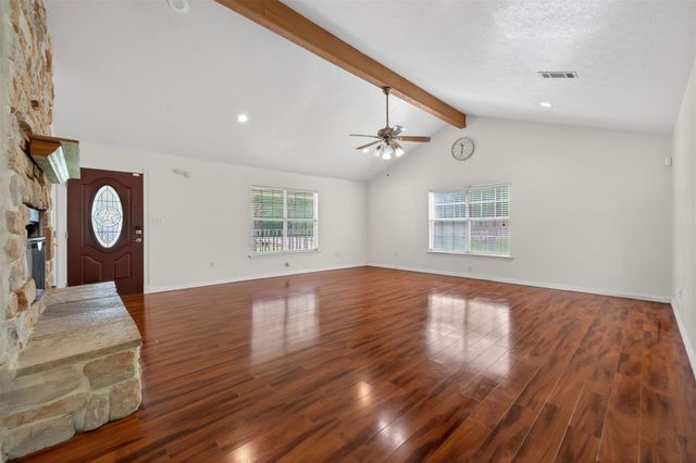365 County Road 4013, Dayton, TX 77535