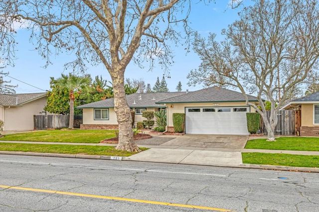 751 W 6th Street, Gilroy, CA 95020