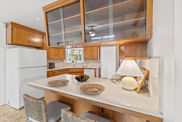 751 W 6th Street, Gilroy, CA 95020