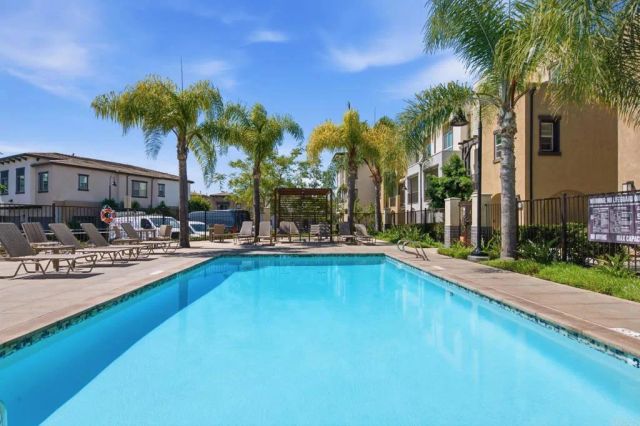 2117 Solara Lane, Vista, CA 92081