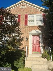 13939 WATERFLOW PL, Centreville, VA 20121