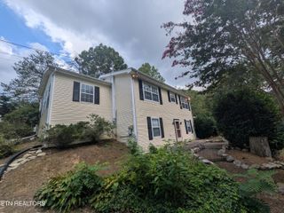 209 Mountain Ave, Townsend, TN 37882