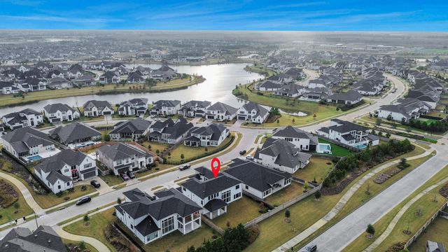 11015 Sandy Pinewoods Trail, Cypress, TX 77433