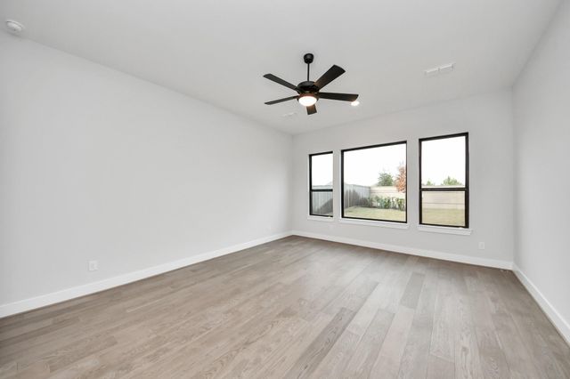 11015 Sandy Pinewoods Trail, Cypress, TX 77433