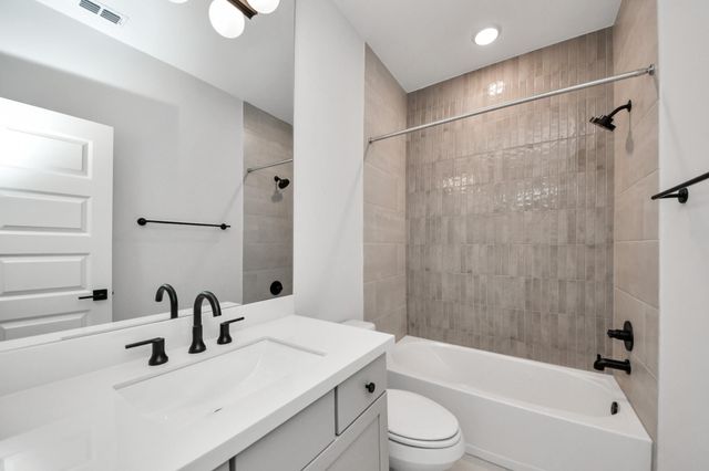 11015 Sandy Pinewoods Trail, Cypress, TX 77433