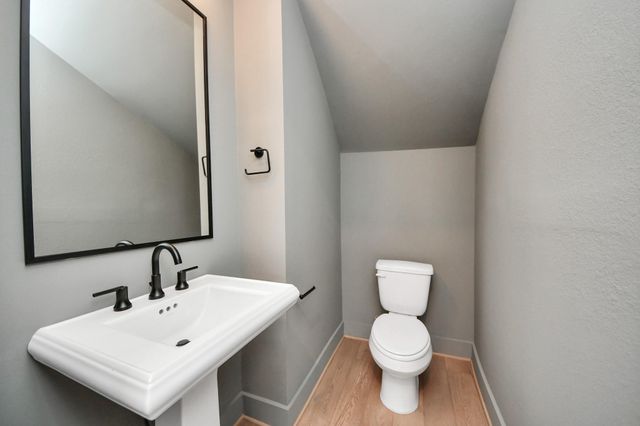 11015 Sandy Pinewoods Trail, Cypress, TX 77433